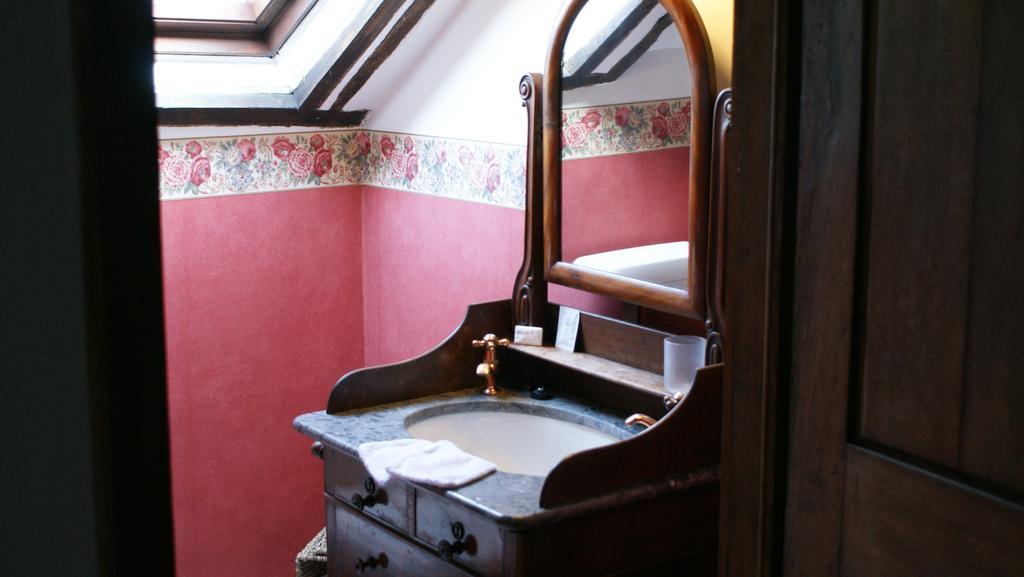 B&B Le Secret Du Bois Bourseigne-Vieille Номер фото